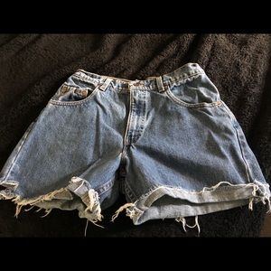 Vintage 90s Levi cutoffs